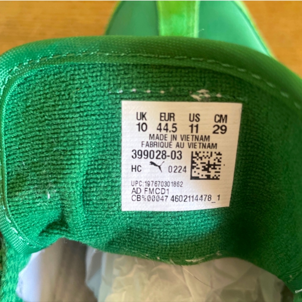 Green Suede Puma Sneakers - Picture 6 of 7